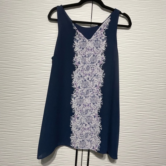 MAX STUDIO SIZE L FLOWY TANK TUNIC TOP WITH FLORAL MOTIF DESIGN ON FRONT - Picture 3 of 3